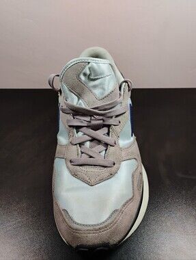 ​Single Women's Nike Phoenix Waffle Left Shoe Grey Purple SZ 12 Flawed As Is Use
